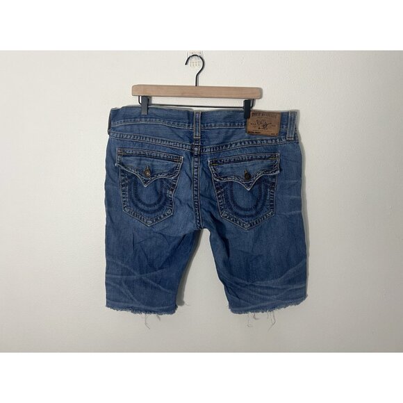 True Religion Men’s Ricky Cutoff Denim Shorts Size 40 - Picture 1 of 13